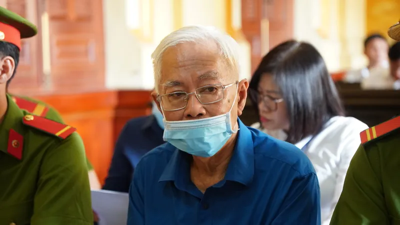 Ông Trần Phương Bình tại phiên tòa ngày 28-3