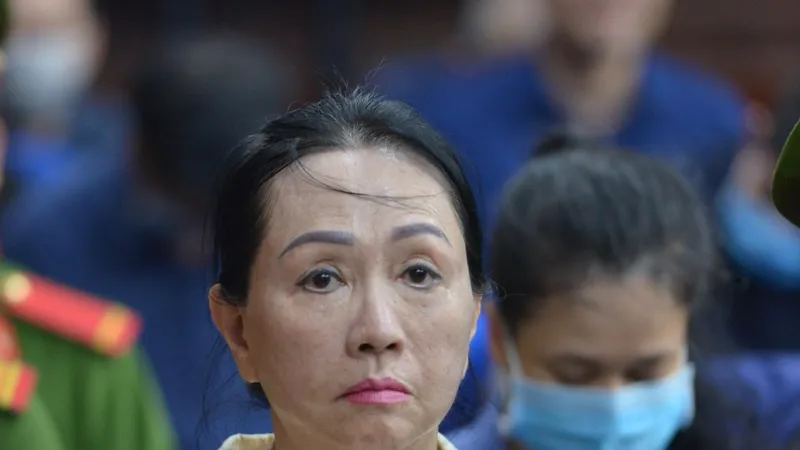 Bị cáo Trương Mỹ Lan, Chủ tịch Tập đoàn Vạn Thịnh Phát. Ảnh: CAO THĂNG