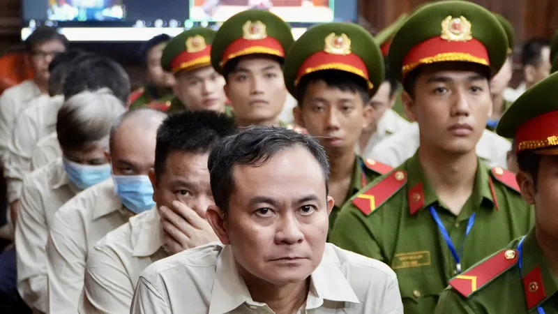 Xét xử “đại án” tại Cục Đăng kiểm Việt Nam: Đưa hối lộ để thắng thầu trái pháp luật