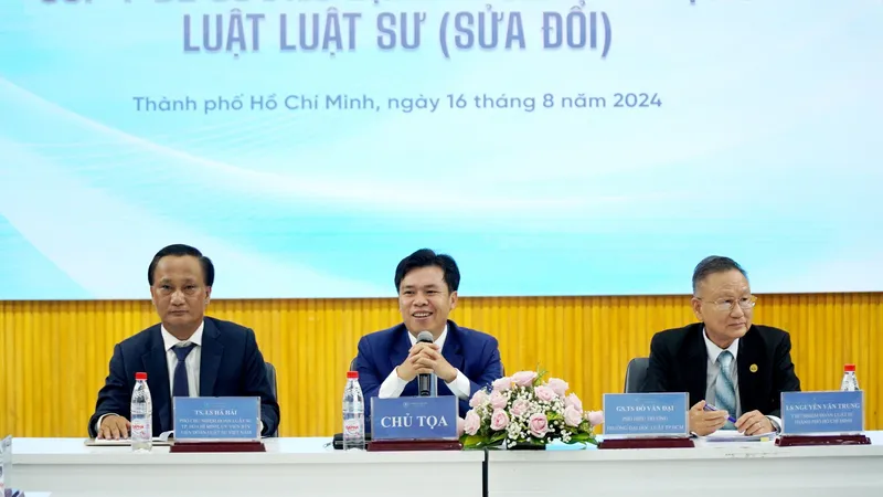 Chủ toạ hội thảo góp ý Luật Luật sư (sửa đổi)