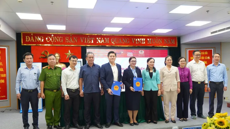 UBND quận 3 (TPHCM) tổ chức lễ ra mắt các ứng dụng chuyển đổi số