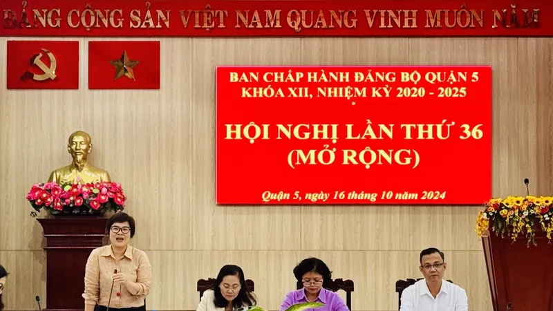 Ban Chấp hành Đảng bộ quận 5 TPHCM khóa XII, nhiệm kỳ 2020-2025 tổ chức Hội nghị lần thứ 36 (mở rộng). Ảnh: CHÍ THẠCH