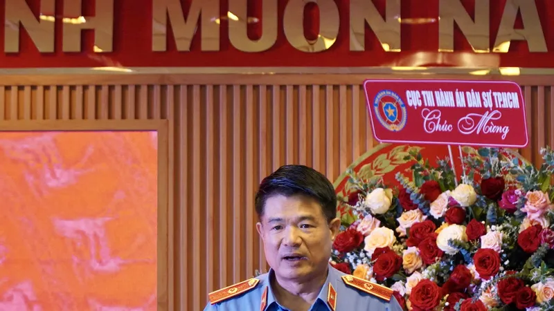 Viện trưởng Viện KSND Tối cao Nguyễn Huy Tiến phát biểu tại hội nghị