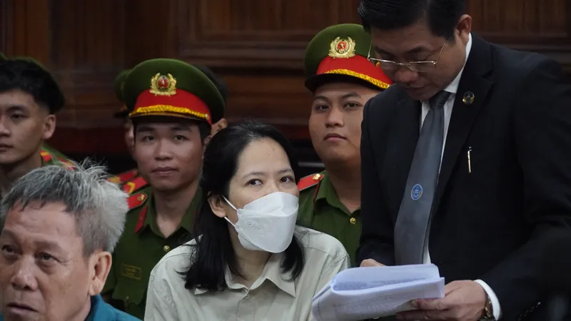 Bị cáo Phạm Thị Tuyết Nhung. Ảnh: THÀNH CHUNG