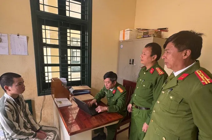 Podcast bản tin tối 3-4: Phạm nhân trốn trại vì muốn về thăm mẹ và con | Cây cối chết khô xung quanh xưởng sản xuất ma túy ở Khánh Hòa