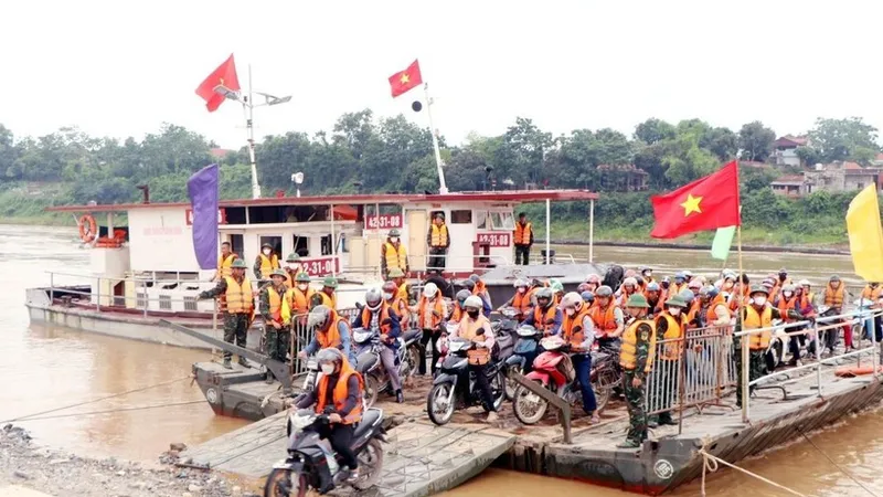 Podcast bản tin trưa 13-7: Mưa lớn nhiều khu vực trên cả nước | Vận hành lại phà quân sự ở khu vực cầu Phong Châu