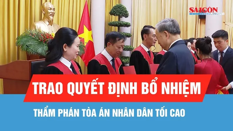 Trao quyết định bổ nhiệm Thẩm phán Tòa án nhân dân tối cao