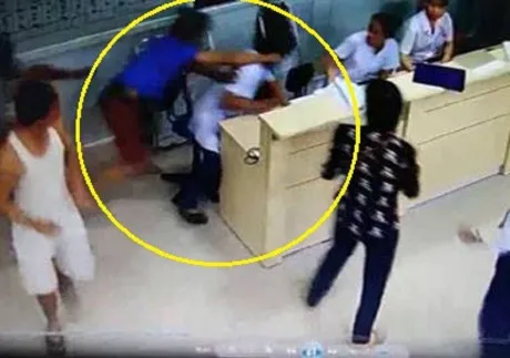 Xác minh thông tin bác sĩ bị tấn công khi đang cấp cứu cho người bệnh