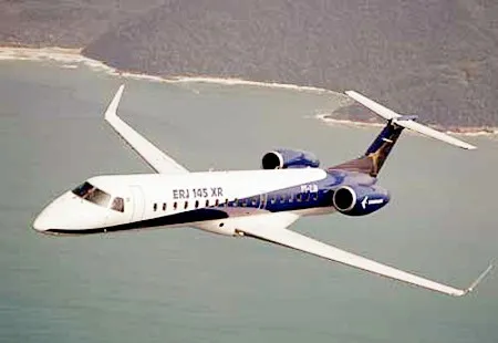 Một chiếc máy bay hiệu Embraer 
