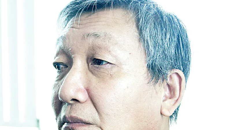 Nhà văn Lê Văn Nghĩa