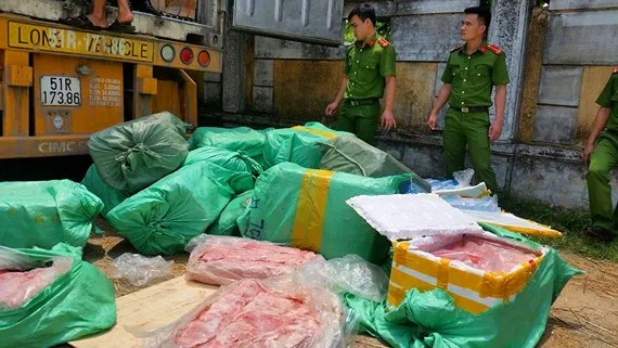 Phát hiện hơn 500kg nội tạng động vật không rõ nguồn gốc