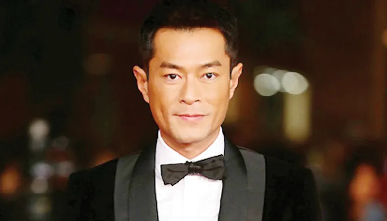 Cổ Thiên Lạc thay Tăng Chí Vỹ làm trùm showbiz Hồng Công