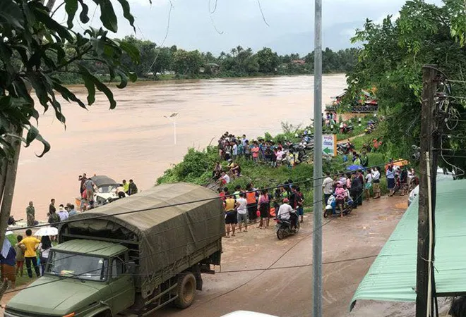 Nước sông tại tỉnh Attapeu dâng cao gây ngập úng sau khi đập thủy điện vỡ. Ảnh: ABC LAOS