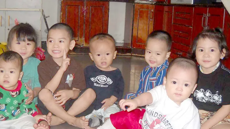 Những đứa trẻ khỏe mạnh, hồn nhiên được sinh ra và lớn lên trong “Nhà của bố”. Ảnh: NGỌC PHÚC