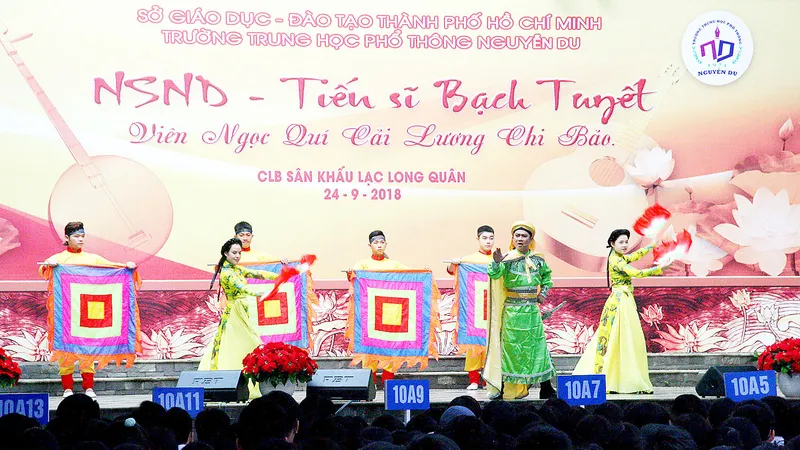 Chương trình ngoại khóa sân khấu học đường ở Trường THPT Nguyễn Du quận 10, TPHCM