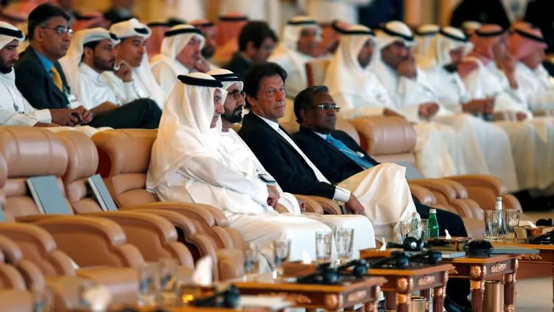 UAE hỗ trợ Pakistan 3 tỷ USD để vượt qua khủng hoảng tài chính