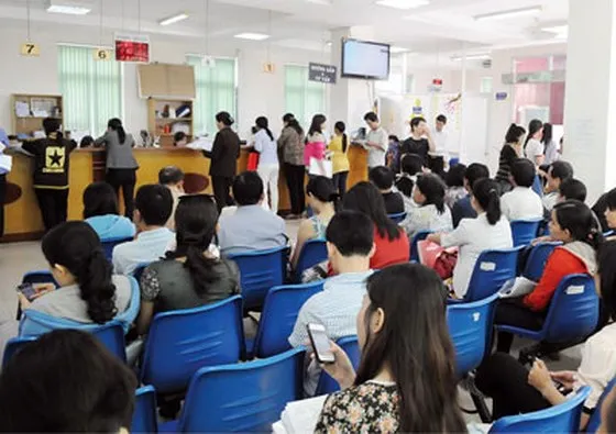 Người nghỉ hưu bị khởi tố, có được lãnh lương hưu?