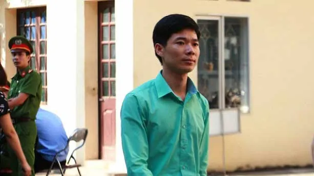 Bác sĩ Hoàng Công Lương tiếp tục hầu tòa sau khi ra viện