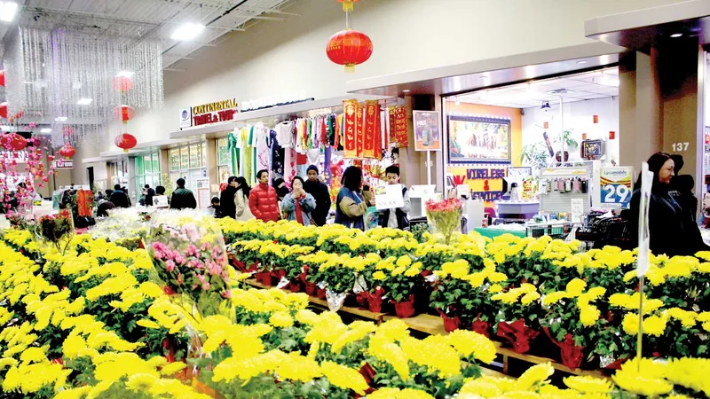 Asia Times Square ngập tràn sắc xuân Việt