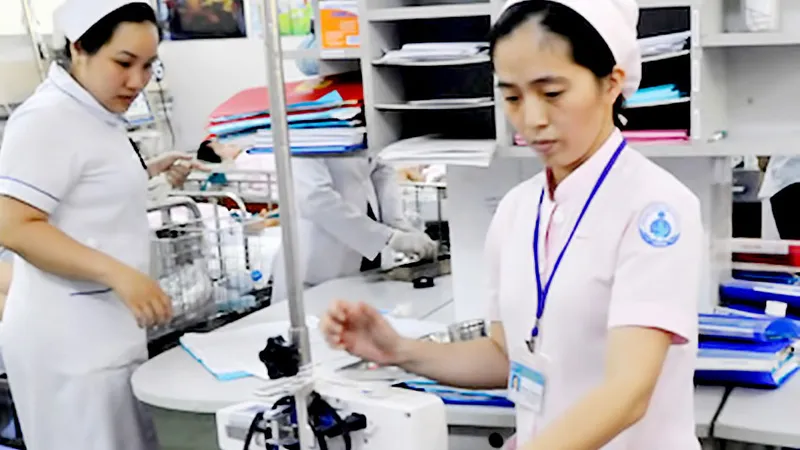 Báo động đỏ và bệnh viện thông minh