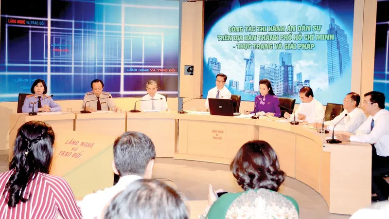 Quang cảnh buổi Lắng nghe và trao đổi “Công tác thi hành án dân sự trên địa bàn TPHCM - thực trạng và giải pháp” ngày 4-8