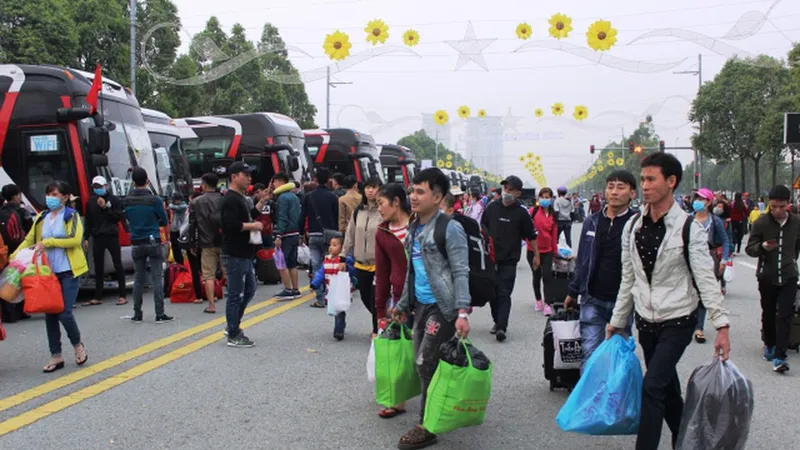 Tặng công nhân 35.500 vé tàu xe, máy bay về quê đón tết