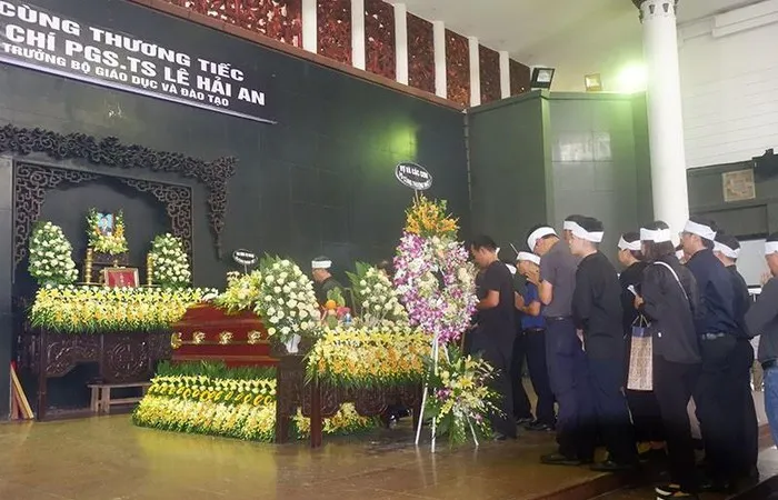 Tiễn đưa Thứ trưởng Lê Hải An về nơi an nghỉ cuối cùng