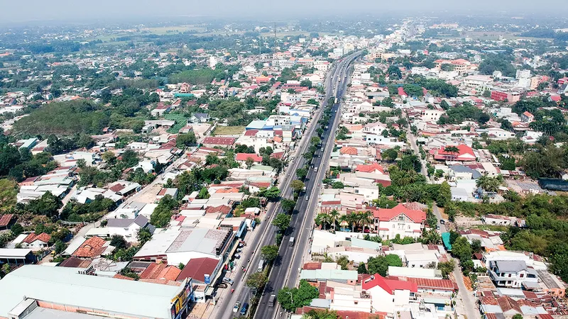 Quốc lộ 22 đoạn qua thị trấn Củ Chi, TPHCM. Ảnh: THÀNH TRÍ