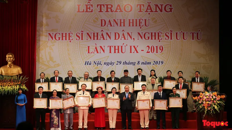 Tính thực tiễn trong xét tặng danh hiệu