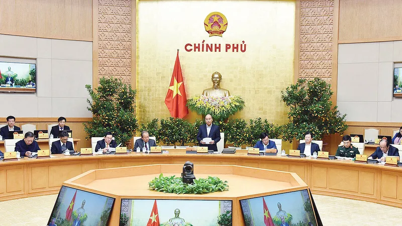 Thủ tướng Nguyễn Xuân Phúc phát biểu tại phiên họp. Ảnh: VIẾT CHUNG