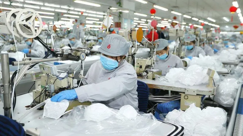 Trung Quốc tăng cường sản xuất thiết bị y tế để ứng phó với Covid-19
