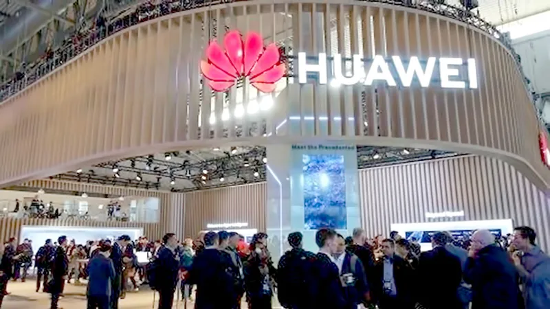 Huawei khai trương cửa hàng đầu tiên tại Pháp vào đầu tháng 3 vừa qua