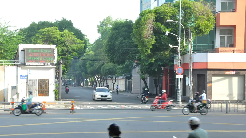 Đoạn kết nối giữa đường Phan Thúc Duyện và Trần Quốc Hoàn. Ảnh: CAO THĂNG