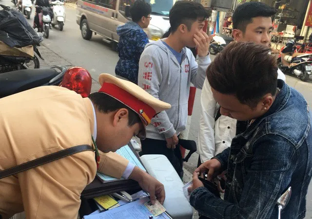 Đề xuất trừ điểm trên giấy phép lái xe
