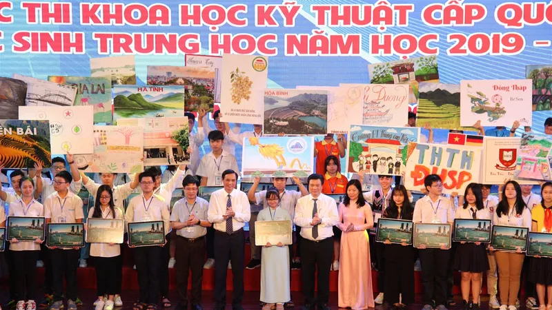 Khai mạc cuộc thi KHKT trung học cấp quốc gia năm 2019-2020