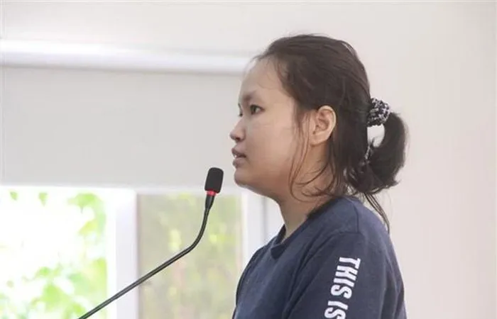 Bị cáo Phạm Thị Thiên Hà tại phiên tòa. Ảnh: TTXVN