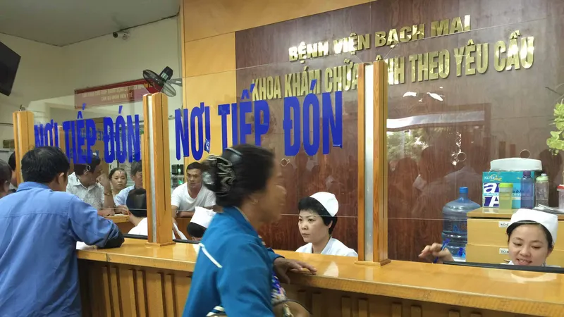 Rà soát, giảm giá dịch vụ y tế theo yêu cầu