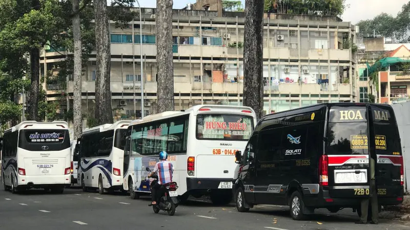 Biến tướng xe hợp đồng