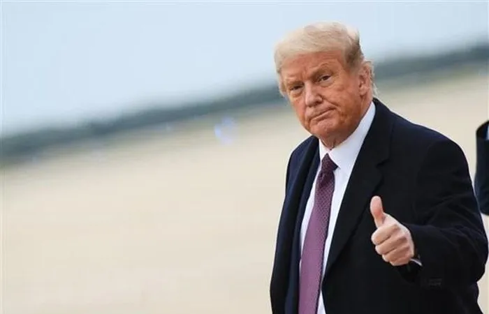 Tổng thống Mỹ Donald Trump tại căn cứ không quân Andrews ở Maryland, Mỹ, ngày 1-10-2020. Nguồn: TTXVN