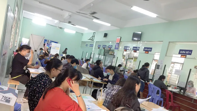 Người lao động đăng ký hưởng trợ cấp thất nghiệp tại Trung tâm Dịch vụ việc làm TPHCM
