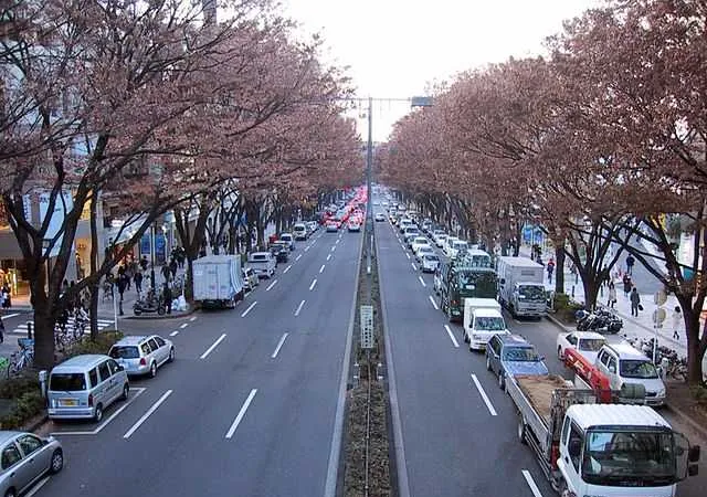 Khuyến khích dùng xe không phát thải 