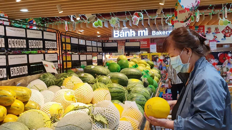 Càng cận tết, không khí mua sắm ngày càng nhộn nhịp