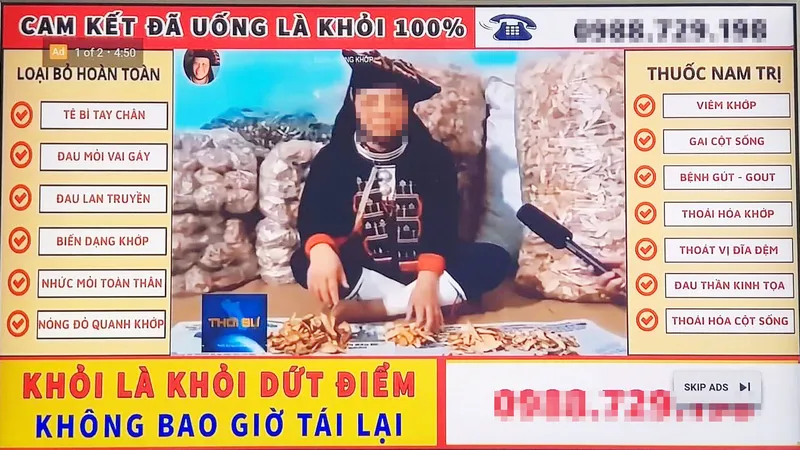 Mẩu quảng cáo “ám ảnh” nhất YouTube mấy ngày qua và những lọ thuốc của “thần y online” tại thị xã Phổ Yên, tỉnh Thái Nguyên cung cấp cho PV Báo SGGP