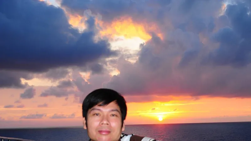 Ông Nguyễn Hoài Nam