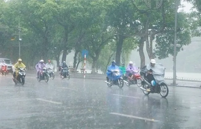 Miền Bắc sắp mưa to, miền Trung tiếp tục nắng nóng