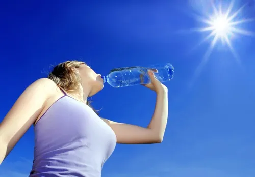 Chủ động bảo vệ sức khỏe ngày nắng nóng