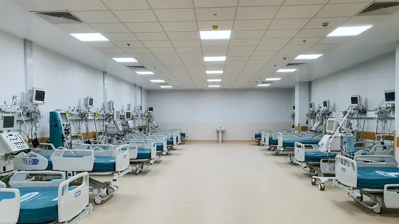 Tranh thủ từng phút để có nơi điều trị