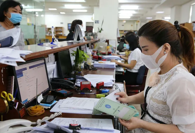 Từ tháng 8-2021: Chế độ xếp lương đối với công chức, viên chức như thế nào?