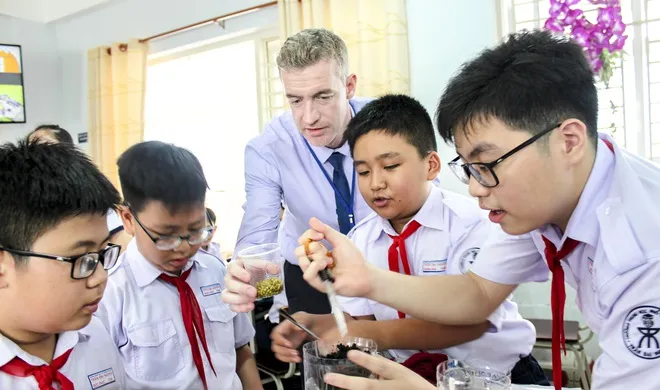 Học sinh Tiếng Anh tích hợp tiếp tục đạt kết quả cao so với thế giới trong năm học 2020-2021