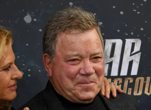 Tài tử William Shatner, người đóng vai thuyền trưởng James T. Kirk trong loạt phim truyền hình kinh điển đình đám "Star Trek" 